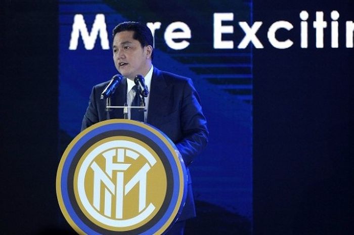  Presiden Internazionale Milan, Erick Thohir, saat menghadiri sesi konferensi pers di Nanjing, China, pada 6 Juni 2016.  