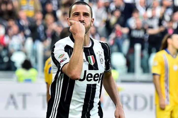 Aksi perayaan gol bek Juventus, Leonardo Bonucci, setelah menjebol gawang Sampdoria dalam laga Serie A di Juventus Stadium, Turin, 14 Mei 2016. 