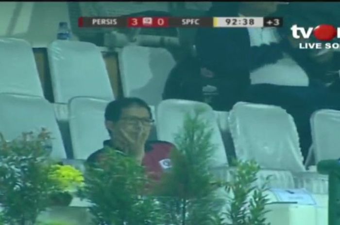 Joko Driyono, Plt Ketua Umum PSSI, di tribun Stadion Manahan, Solo, Senin (23/4/2018).