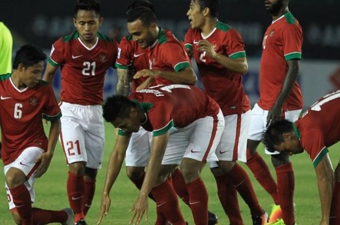  Perayaan gol Fachrudin Aryanto saat timnas indonesia melawan Filipina pada partai kedua Grup A Piala AFF 2016 di Philippine Sports Stadium, Bulacan, Selasa (22/11/2016). 