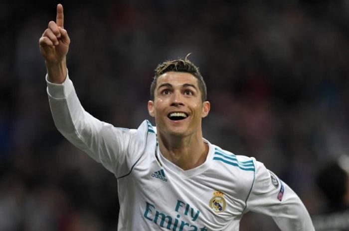 Reaksi Cristiano Ronaldo setelah mencetak gol Real Madrid ke gawang Paris Saint-Germain pada duel Liga Champions di Santiago Bernabeu, Madrid, 14 Februari 2018.