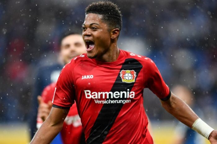 Leon Bailey merayakan golnya untuk Bayer Leverkusen ke gawang Hoffenheim dalam lanjutan Liga Jerman, 20 Januari 2018.