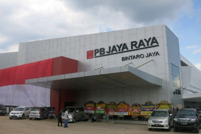 Tampak depan GOR PB Jaya Raya yang diresmikan oleh Ir. Ciputra dan Menteri Pemuda dan Olahraga Republik Indonesia Imam Nahrawi di kawasan Bintaro Jaya, Ciputat, Tangerang Selatan, Banten, Kamis (15/9/2016).