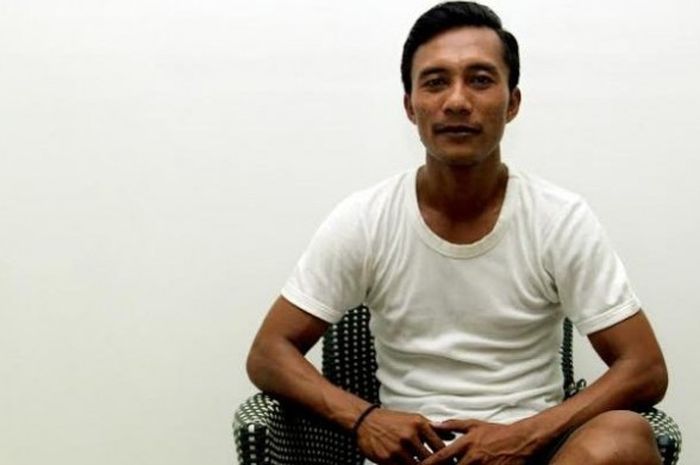 Bek Persib, Hermawan menikmati libur singkat dengan pulang ke Malang untuk bersua keluarga dan teman-temannya. 