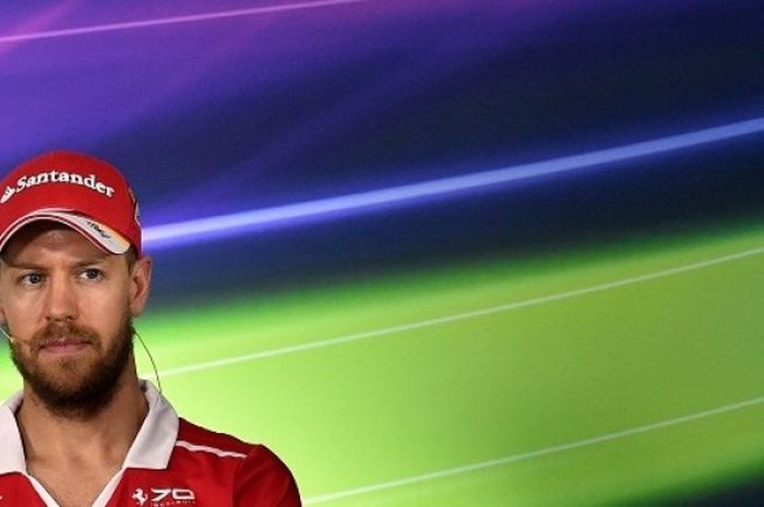Pebalap Scuderia Ferrari, Sebastian Vettel, menghadiri sesi konferensi pers di Melbourne, Australia pada Kamis (23/3/2017).