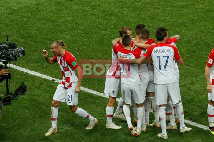 Kegembiraan pemain Kroasia menyambut gol Ivan Perisic ke gawang Prancis di final Piala Dunia 2018 di Stadion Luzhniki, Moskow, 15 Juli 2018.  