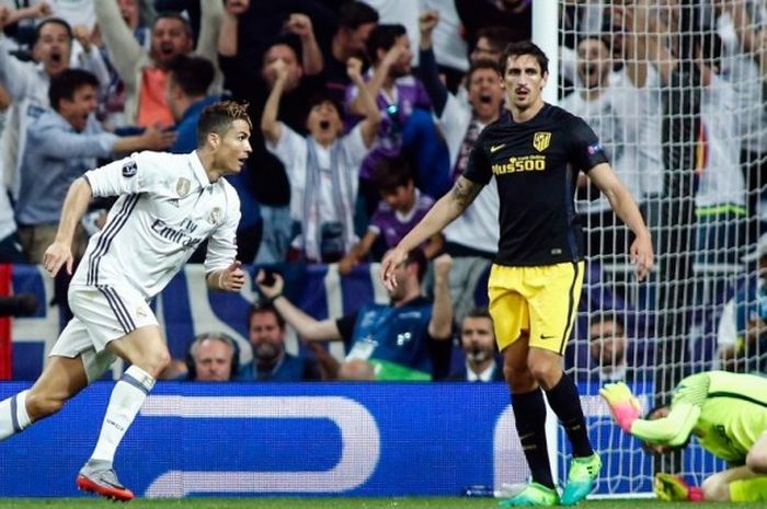 Cristiano Ronaldo merayakan gol Real Madrid ke gawang Atletico Madrid pada partai pertama semifinal Liga Champions di Stadion Santiago Bernabeu, Selasa (2/5/2017).