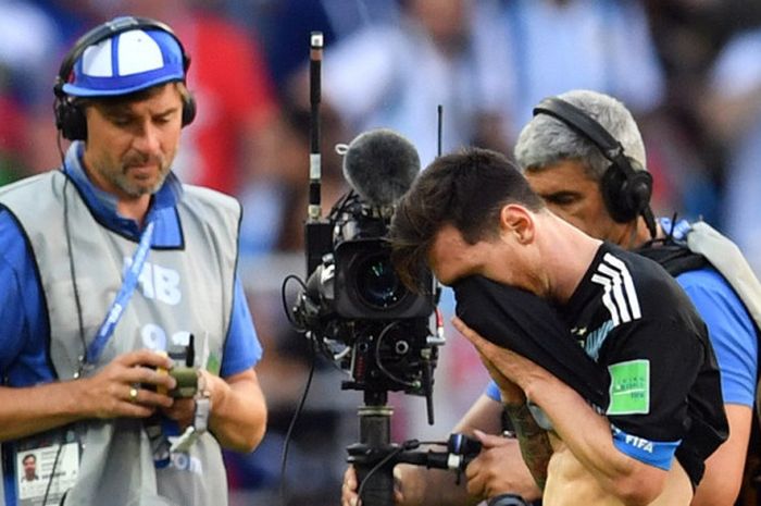 Ekspresi megabintang Argentina, Lionel Messi, seusai laga Grup D Piala Dunia 2018 kontra Islandia.