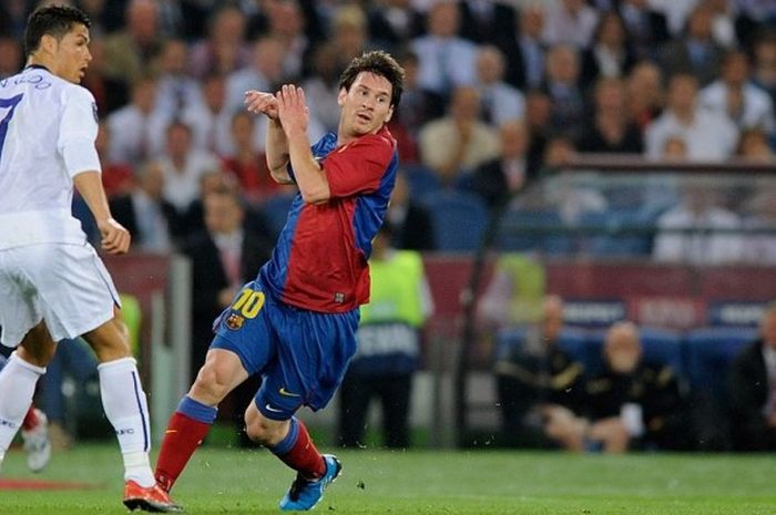Cristiano Ronaldo dan Lionel Messi beraksi dalam pertandingan final Liga Champions antara Barcelona versus Manchester United, 27 Mei 2009.