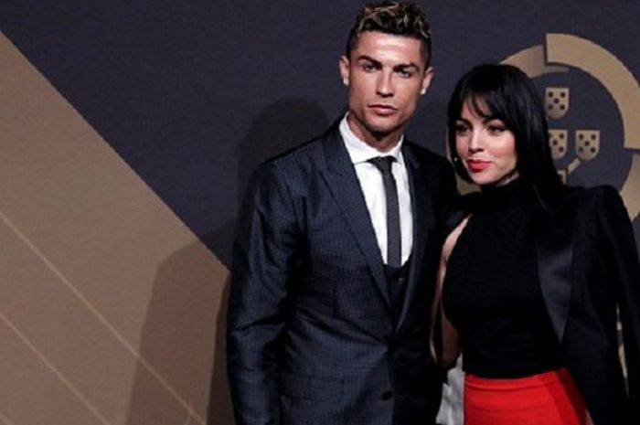    Cristiano Ronaldo bersama Georgina Rodriguez, di acara Quina Awards, Lisbon, Portugal (19/3/2018)   