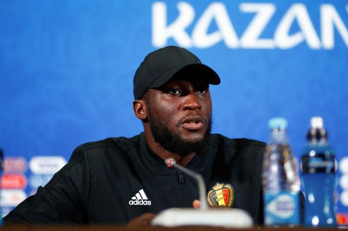 Penyerang Belgia, Romelu Lukaku, berbicara dalam konferensi pers di Kazan Arena, Kazan, Rusia pada 5 Juli 2018.