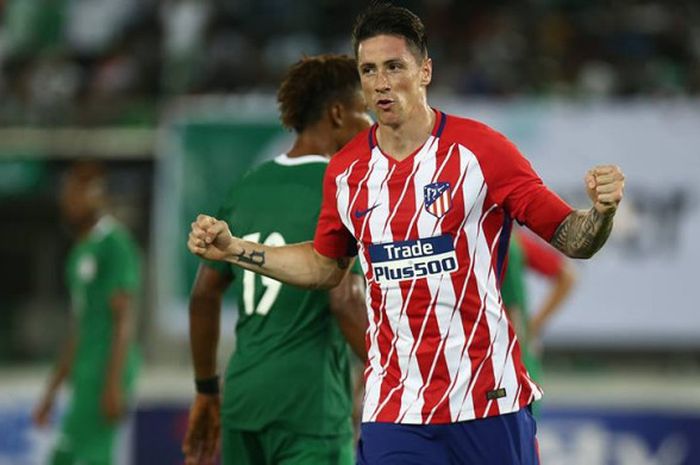 Ekspresi striker Atletico Madrid, Fernando Torres seusai mencetak gol ke gawang timnas Nigeria B pada uji coba internasional di Godswill Akpabio International Stadium, Uyo, 22 Mei 2018.  