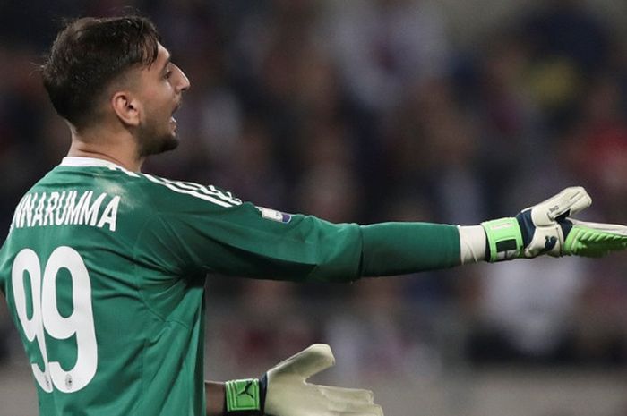 Ekspresi kiper AC Milan, Gianluigi Donnarumma, dalam laga final Coppa Italia kontra Juventus di Stadion Olimpico, Roma pada 9 Mei 2018.