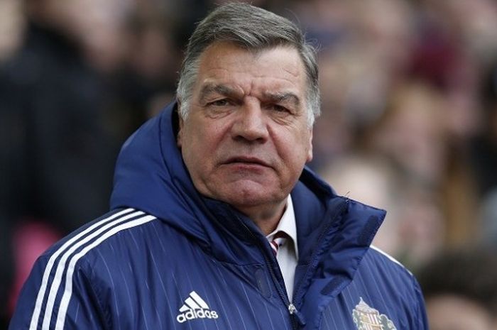 Sam Allardyce saat mendampingi Sunderland dalam laga Premier League kontra West Ham United di Boleyn Ground, 22 Juli 2016.