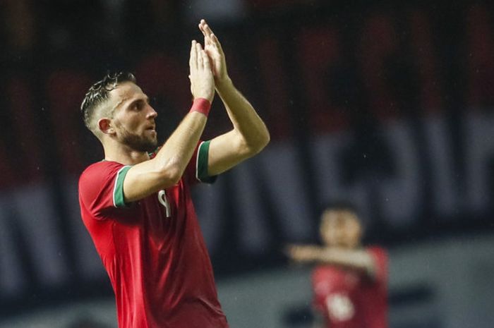  Striker naturalisasi timnas Indonesia, Ilja Spasojevic, dalam laga uji coba melawan timnas U-23 Sur