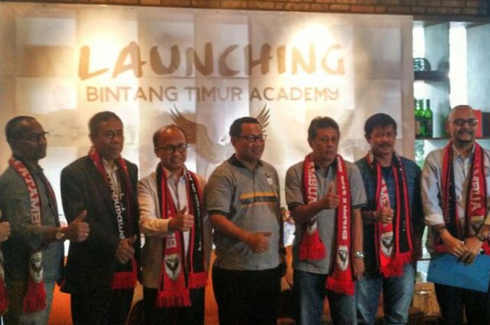 Sesi peluncuran Sekolah Sepak Bola (SSB), Bintang Timur Academy, di Tartine Cafe, Fx Sudirman, Jakarta Selatan, Rabu (29/11/2017).
