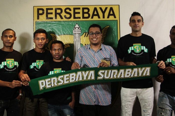 Persebaya Surabaya perkenalkan 5 pemain baru (Osvaldo Haay, Nelson Alom, Ferinando Pahabol, Otavio Dutra dan Ruben Sanadi)