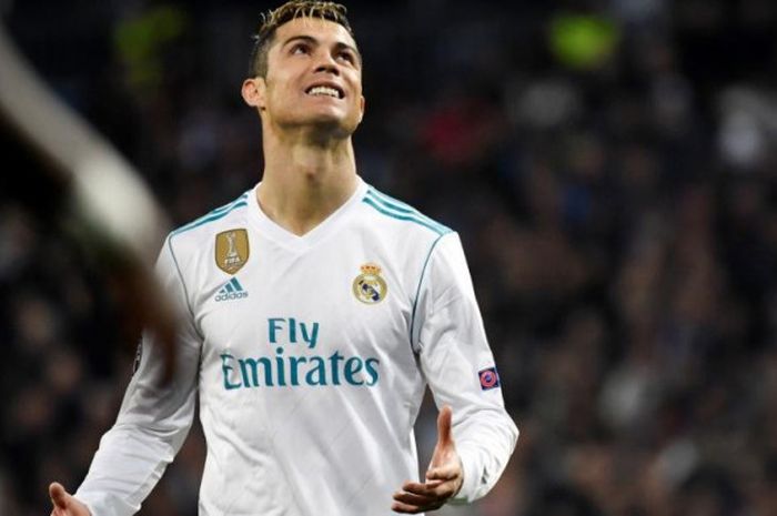 Reaksi Cristiano Ronaldo setelah mencetak gol Real Madrid ke gawang Paris Saint-Germain dalam partai Liga Champions di Santiago Bernabeu, 14 Februari 2018.