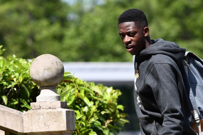 Pemain Prancis, Ousmane Dembele, tiba di Clairefontaine-en-Yvelines, Paris, untuk menjalani sesi latihan pada 30 Mei 2017.