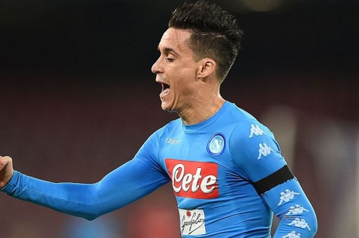 Striker Napoli, Jose Callejon, merayakan gol yang ia cetak ke gawang Bologna dalam pertandingan Serie A 2016-2017 di Stadio San Paolo, Naples, Italia, pada 17 September 2016.