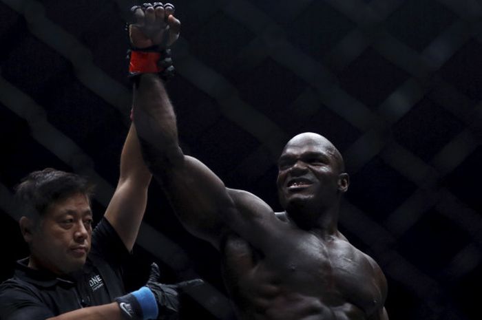 Petarung yang tampil di ajang tarung MMA terbesar di Asia, One Championship, Alain Ngalani.