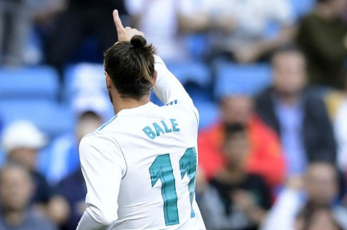 Pemain Real Madrid, Gareth Bale, merayakan golnya ke gawang Leganes pada laga pekan ke-35 Liga Spanyol di Stadion Santiago Bernabeu, Madrid, Spanyol, Sabtu (28/4/2018)