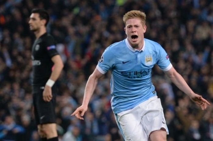 Gelandang Manchester City, Kevin de Bruyne, meluapkan kegembiraan usai mencetak gol  dalam laga leg kedua perempat final Liga Champions melawan Paris Saint-Germain di Etihad Stadium, Selasa (12/4/2016)