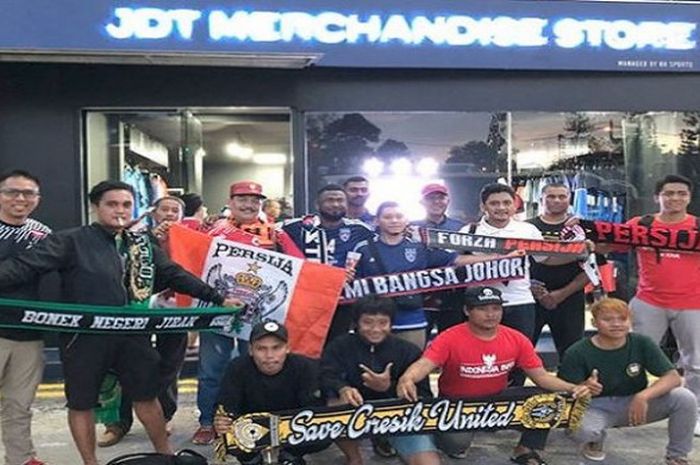 Suporter Indonesia di Malaysia