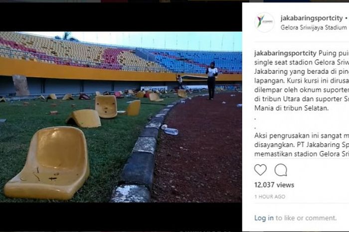 Puing puing 335 kursi single seat stadion Gelora Sriwijaya Jakabaring yang berada di pinggir lapangan.