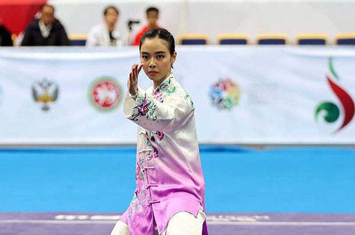 Atlet wushu Indonesia Lindswell Kwok saat tampil di Kejuaraan Dunia Wushu 2017 di Kejuaraan Dunia Wushu 2017 yang digelar di Kazan, Rusia, 28 September-3 Oktober.