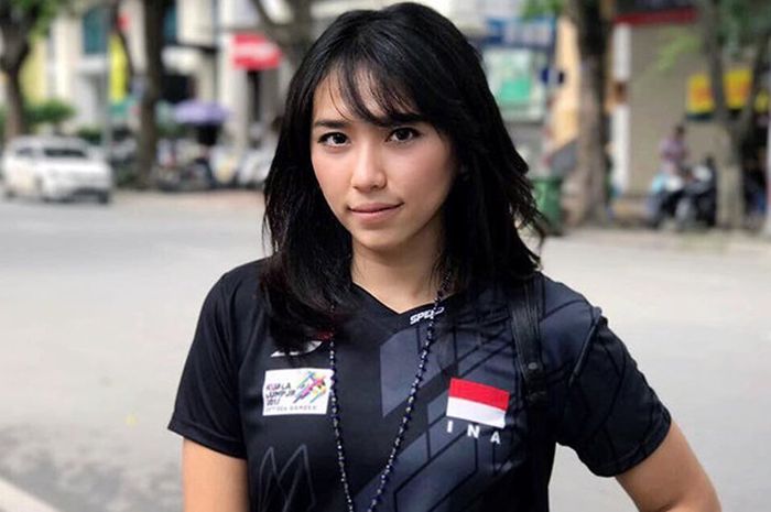 Video Yolla Yuliana Jadi Bintang Iklan Sampo Netizen Smes Aku Dong Bolasport Com