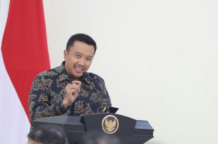        Menpora Imam Nahrawi berbicara kondisi anggaran hingga target medali padaAsian Games 2018  di Istana Wakil Presiden, Kebon Sirih, Jakarta, Rabu (20/12/2017).       