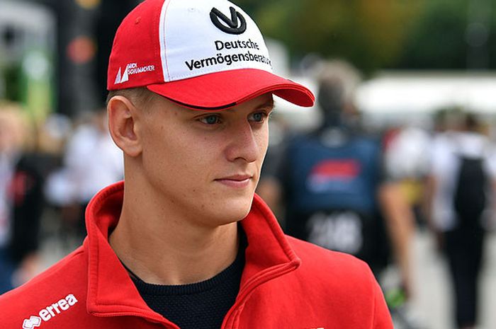 Pebalap asal Jerman, Mick Schumacher, 