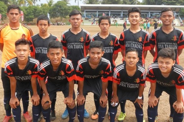 Bina Taruna sukses mengalahkan Charis Yulianto Football Academy 2-0 pada pekan keenam Liga BOLA U-15, Minggu (7/2/2016).