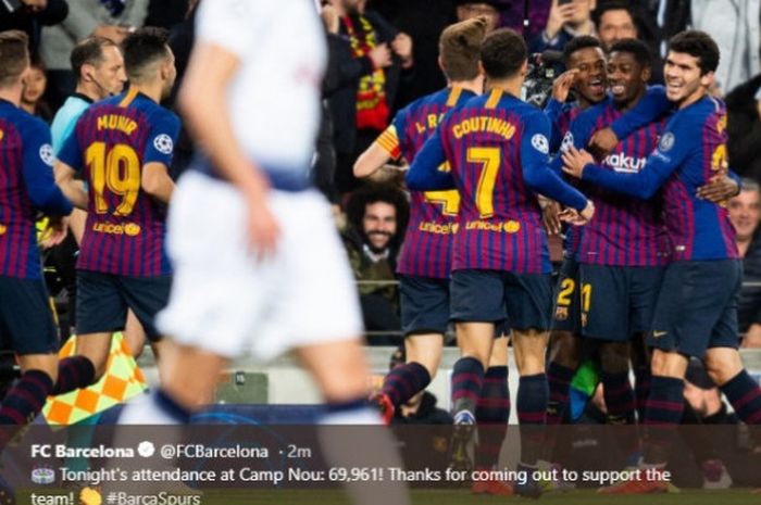 Pemain Barcelona merayakan Gol Ousmane Dembele ke gawang Tottenham Hotspur pada matchday ke-6 Liga Champions di Camp Nou, Rabu (12/12/2018) dini hari WIB.