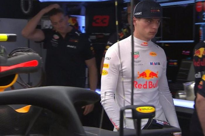 Pebalap Red Bull Racing, Max Verstappen, tidak dapat mengikuti kualifikasi GP Monaco setelah mobilnya rusak parah akibat insiden pada latihan bebas ketiga yang digelar di Circuit de Monaco, Monako, Sabtu (26/5/2018). 