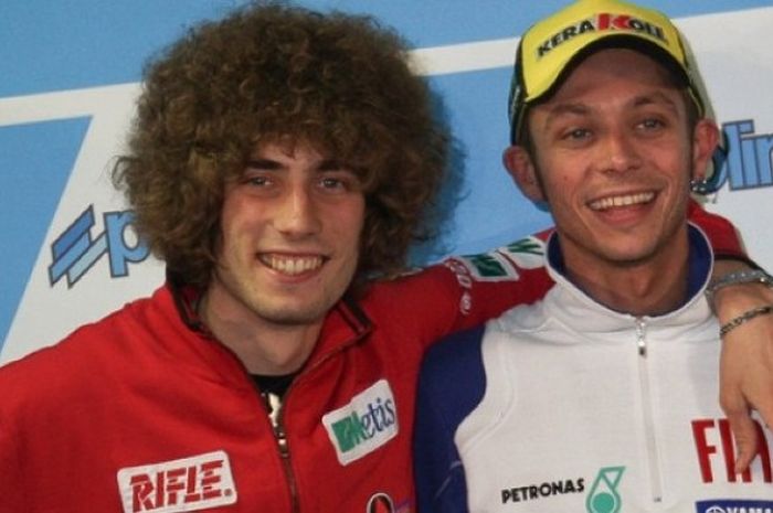 Rossi dan Simoncelli sangat dekat dan memiliki gaya bertarung di sirkuit sama-sama ’berani.’