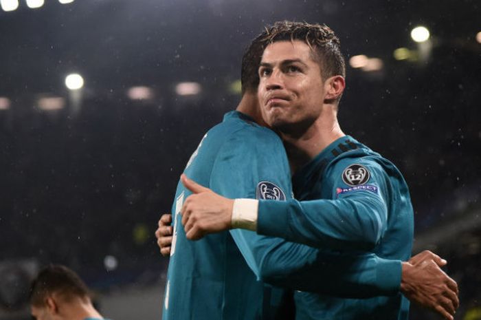 Penyerang Real Madrid, Cristiano Ronaldo, melakukan selebrasi seusai emnjebol gawang Juventus dalam partai Liga Champions di Juventus Stadium, Selasa (3/4/2018)