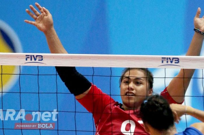 Pevoli putri Indonesia, Aprilia Manganang, saat tampil di Sea Games 2015 Singapura. Aprilia salah satu andalan Indonesia di timnas putri menuju SEA Games Malaysia 2017.