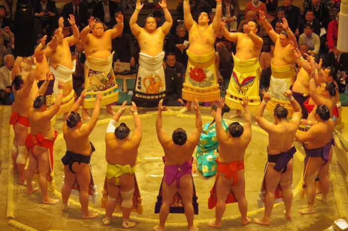 Sumo dahulu kala digunakan sebagai ritual suci