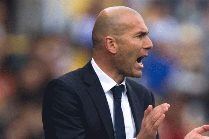 Pelatih Real Madrid, Zinedine Zidane, mengaku tak puas dengan performa timnya saat berhadapan dengan Las Palmas, Minggu (13/3/2016).
