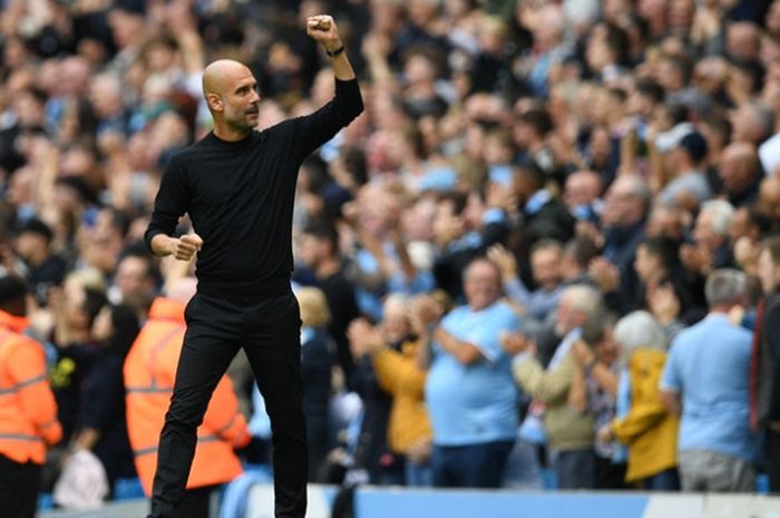 Ekspresi pelatih Manchester City, Pep Guardiola, dalam laga Liga Inggris kontra Fulham di Stadion Etihad, Manchester, Inggris pada 15 September 2018.