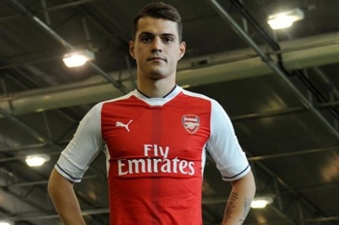 Arsenal mengumumkan perekrutan Granit Xhaka dari Borussia Moenchengladbach, Rabu (25/5/2016). 