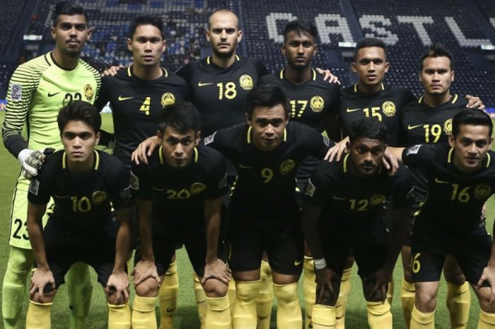   Timnas Malaysia berfoto menjelang laga kontra Korea Utara di Kualifikasi Piala Asia 2019 di Stadion Buriram, Jumat (10/11/2017).  