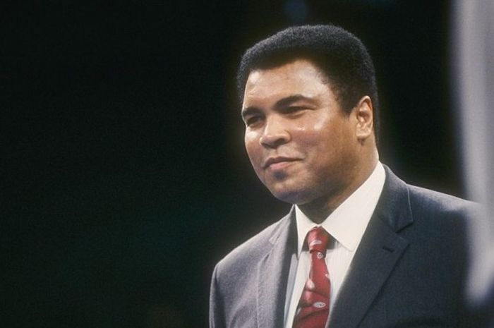 Ekspresi Muhammad Ali saat menghadapi pertandingan tinju kelas heavyweight antara Evander Holyfield dan Goerge Foremandi Cesar Palace, Las Vegas, Amerika Serikat, pada 19 April 1991.