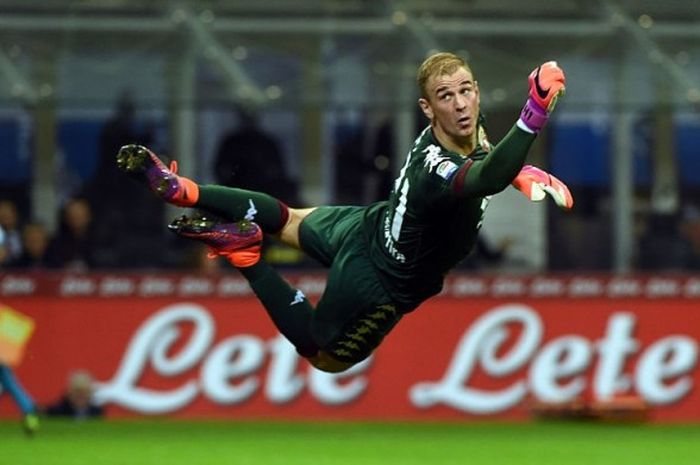 Kiper Torino, Joe Hart, beraksi dalam laga Serie A melawan Inter Milan di Stadion Giuseppe Meazza, Milan, 26 Oktober 2016.