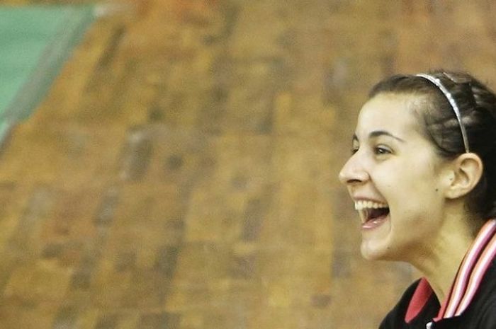 Pebulu tangkis tunggal putri Spanyol, Carolina Marin, bereaksi ketika menjalani latihan persiapan jelang Indonesia Open di pelatnas bulu tangkis Cipayung, Jakarta, Rabu (25/5/2016).