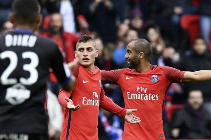 Gelandang PSG, Marco Verratti, seusai mencetak gol ke gawang Bastia pada Sabtu (6/5/2017)