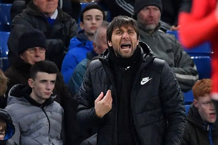 Ekspresi Manajer Chelsea, Antonio Conte, dalam laga Liga Inggris kontra Bournemouth di Stadion Stamford Bridge, London, pada 31 Januari 2018.