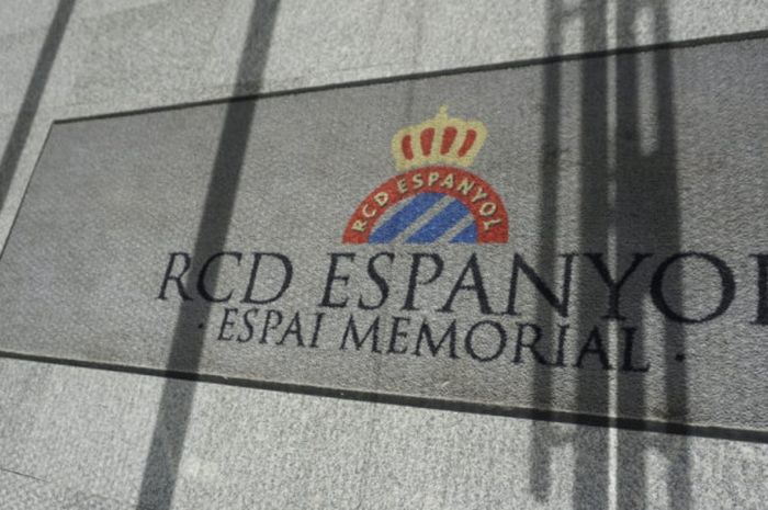 RCD Espanyol Espai Memorial, ruang persemayaman khusus para suporter Espanyol, berlokasi di RCDE Stadium.
